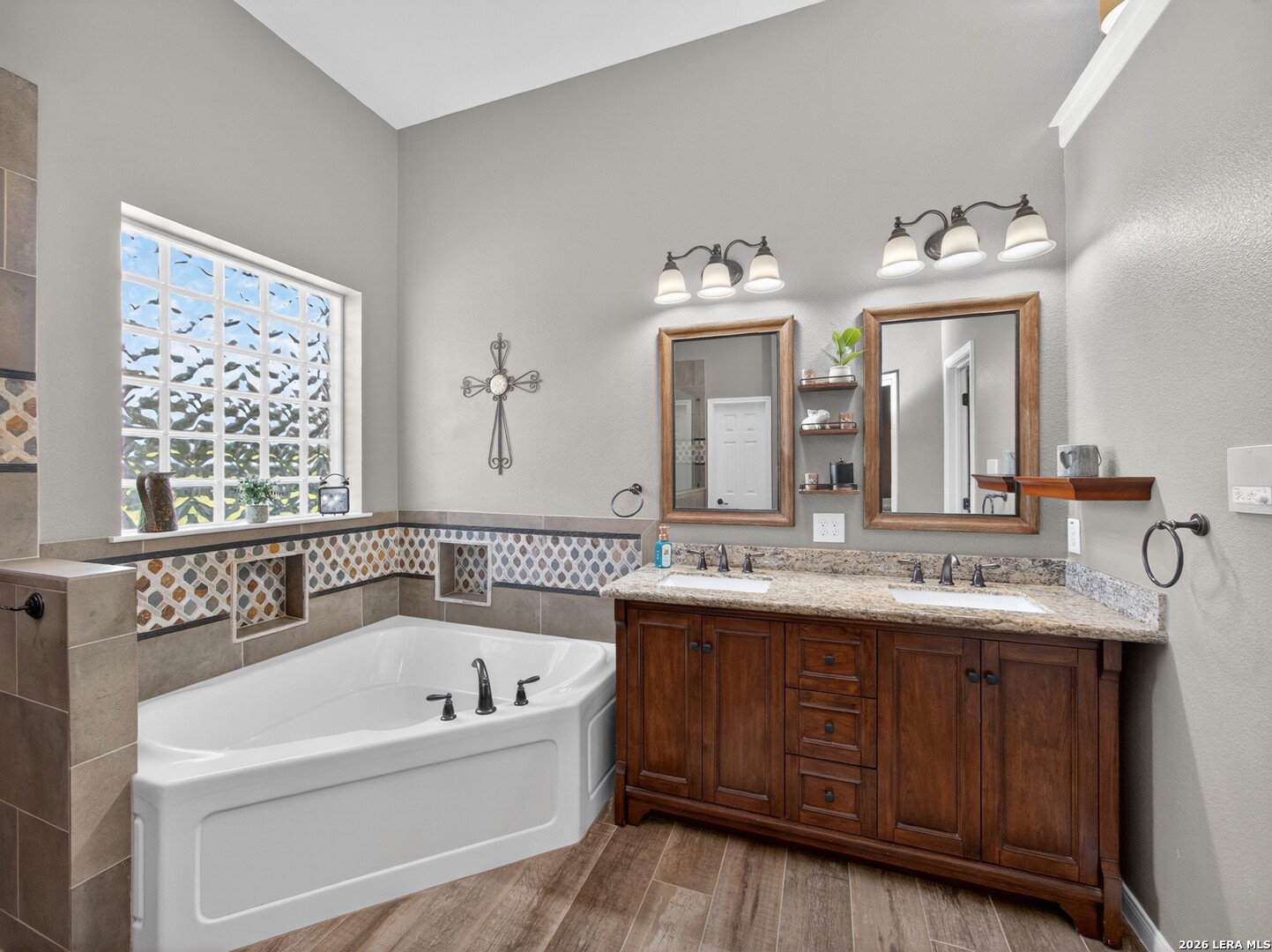 24607 Ripple Way San Antonio, TX 78266 - Photo 28 of 64