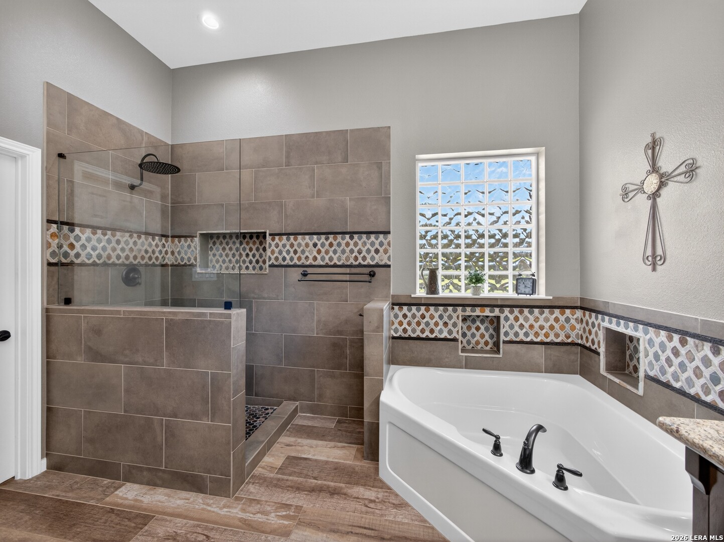 24607 Ripple Way San Antonio, TX 78266 - Photo 29 of 64