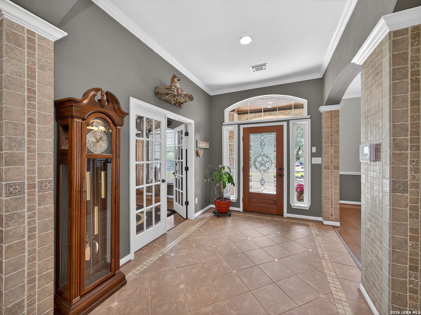 24607 Ripple Way San Antonio, TX 78266 - Photo 4 of 64