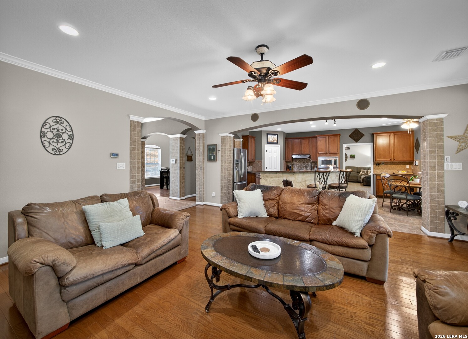 24607 Ripple Way San Antonio, TX 78266 - Photo 10 of 64