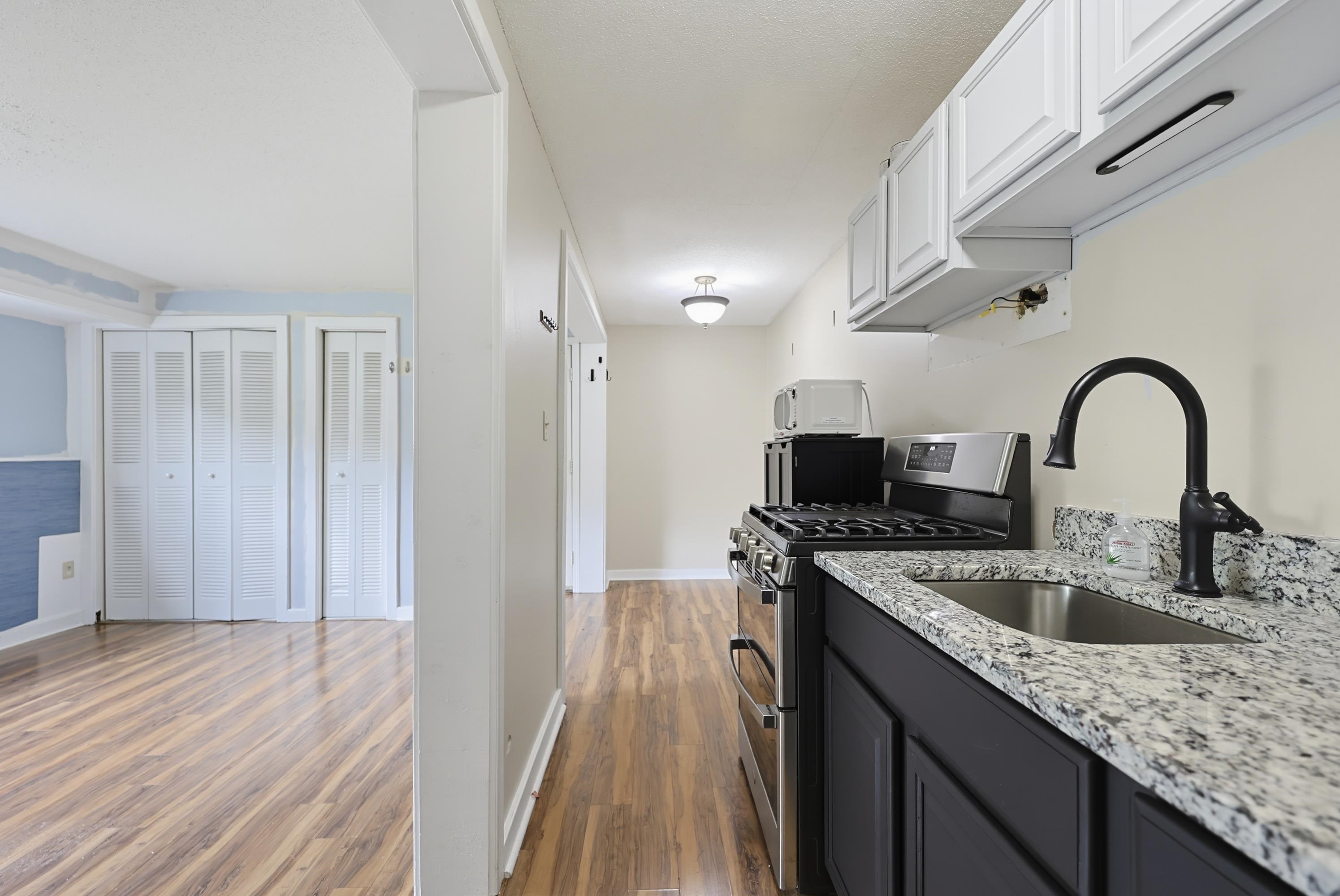 6 Brookside Drive, Unit 2 Exeter, NH 03833 - Photo 4 of 28