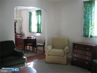 320 Hawarden Road Springfield, PA 19064 - Photo 3 of 10 Living Room