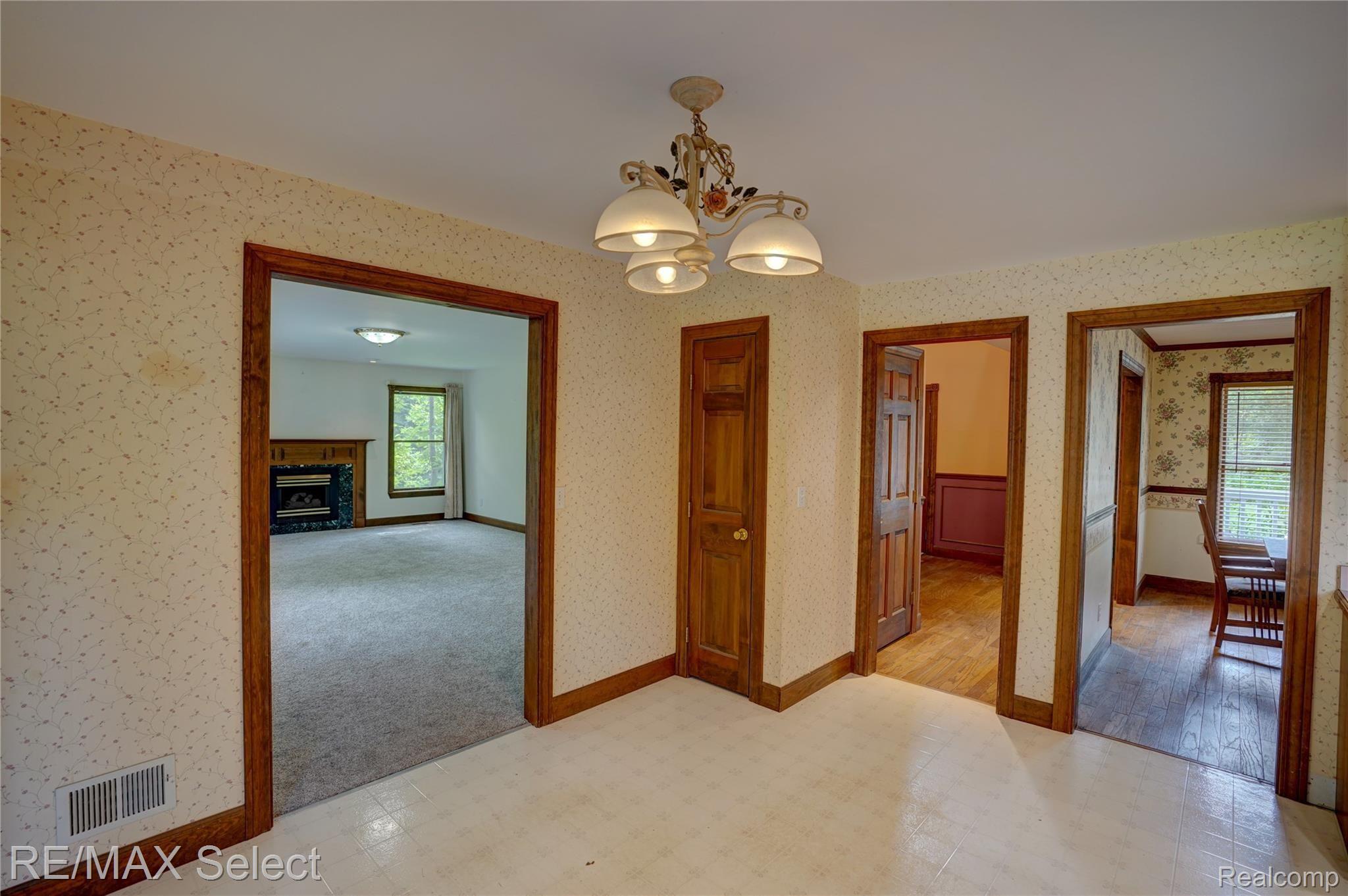 3816 Davison Road Lapeer, MI 48446 - Photo 28 of 46 3816 Davison Rd 043.jpg