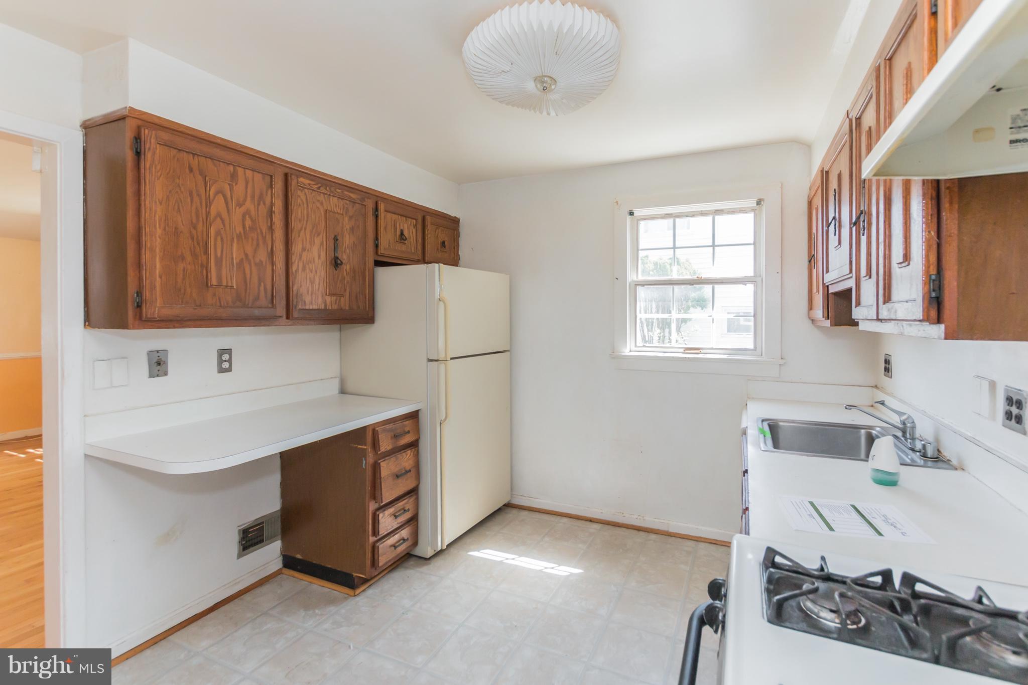3202 Janet Road Silver Spring, MD 20906 - Photo 9 of 26 Kitchen