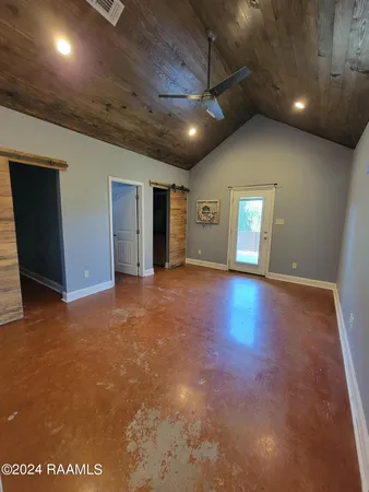 $1,700 | 917 West Broussard Road, Unit A, Lafayette, LA 70506