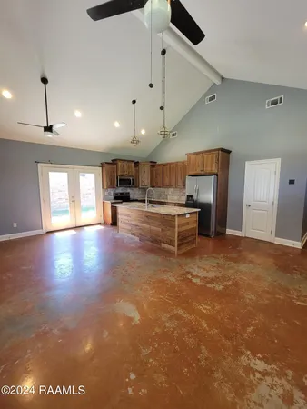 $1,700 | 917 West Broussard Road, Unit A, Lafayette, LA 70506