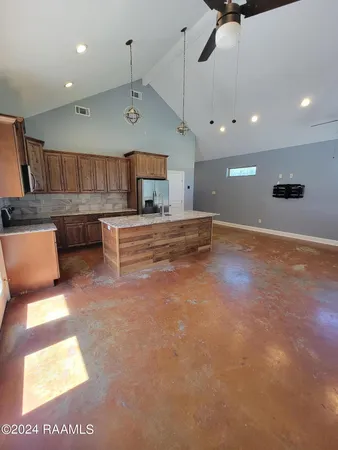 $1,700 | 917 West Broussard Road, Unit A, Lafayette, LA 70506