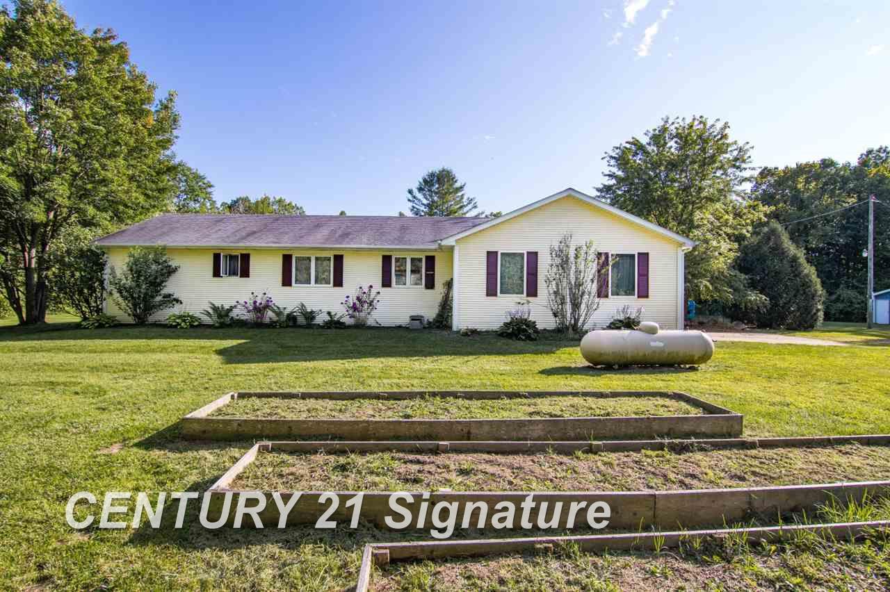 9229 Birch Run Road Millington, MI 48746 - Photo 3 of 24