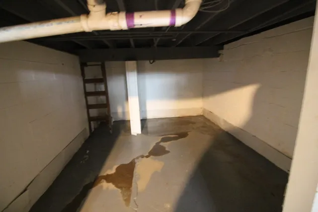 $150,000 | 1575 Philomene Boulevard, Lincoln Park, MI 48146