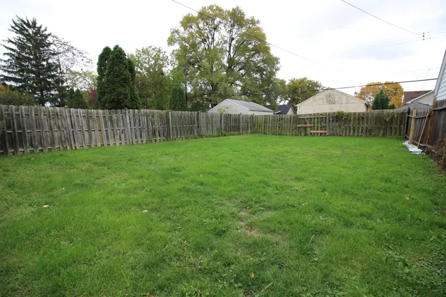 $150,000 | 1575 Philomene Boulevard, Lincoln Park, MI 48146