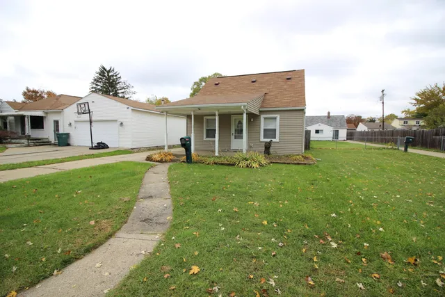 $150,000 | 1575 Philomene Boulevard, Lincoln Park, MI 48146