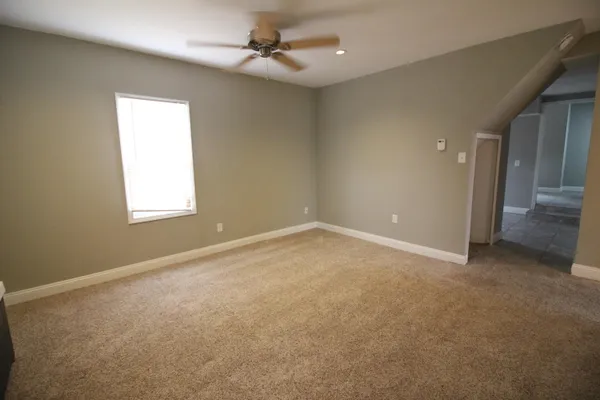 $130,000 | 1575 Philomene Boulevard, Lincoln Park, MI 48146