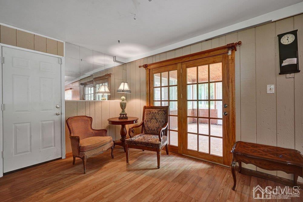 23 Valley Road Manalapan, NJ 07726 - Photo 8 of 28 Gallery Image 8