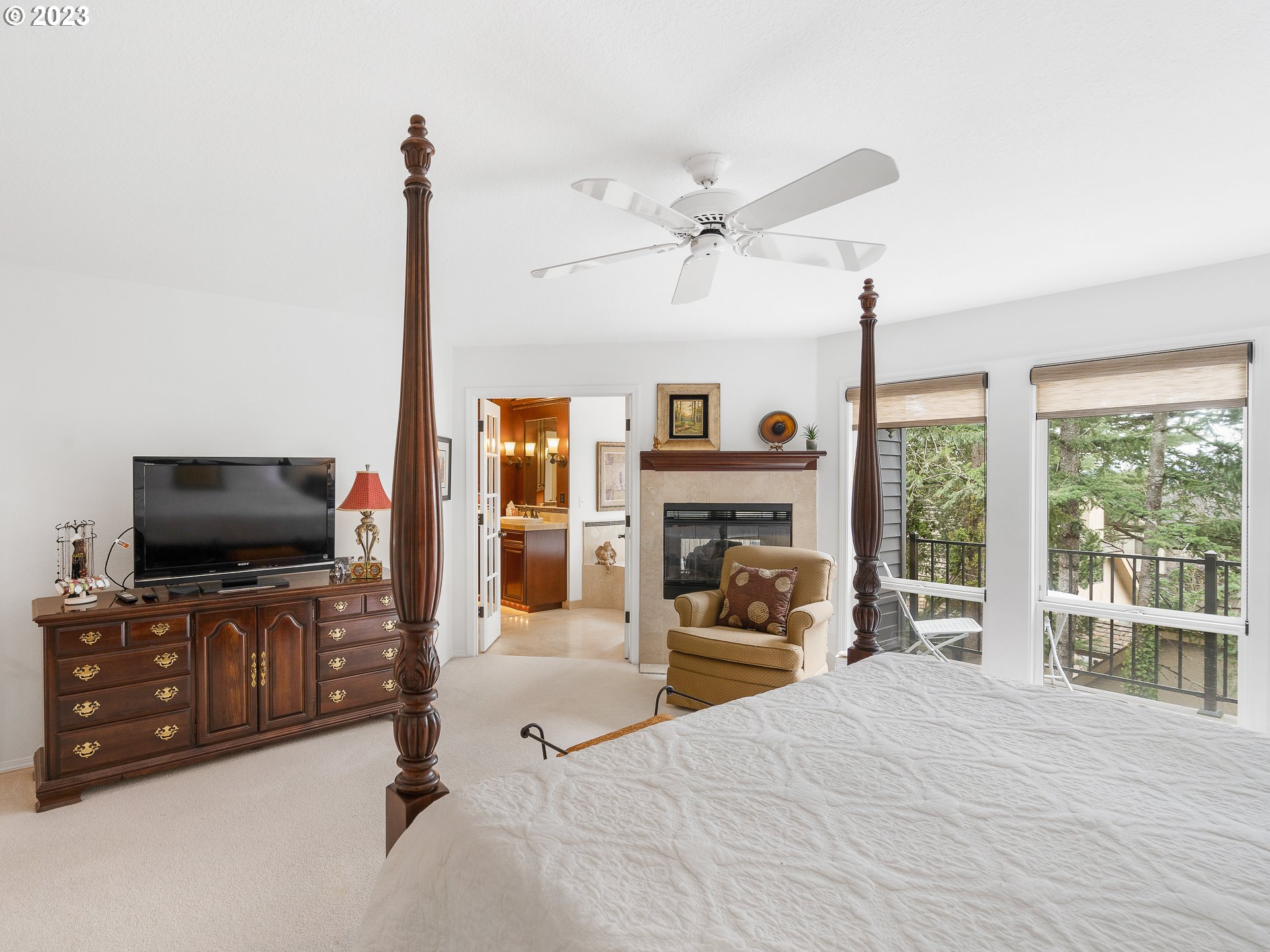 5802 Southwest Kruse Ridge Drive Portland, OR 97219 - Photo 18 of 32 Gallery Image 18