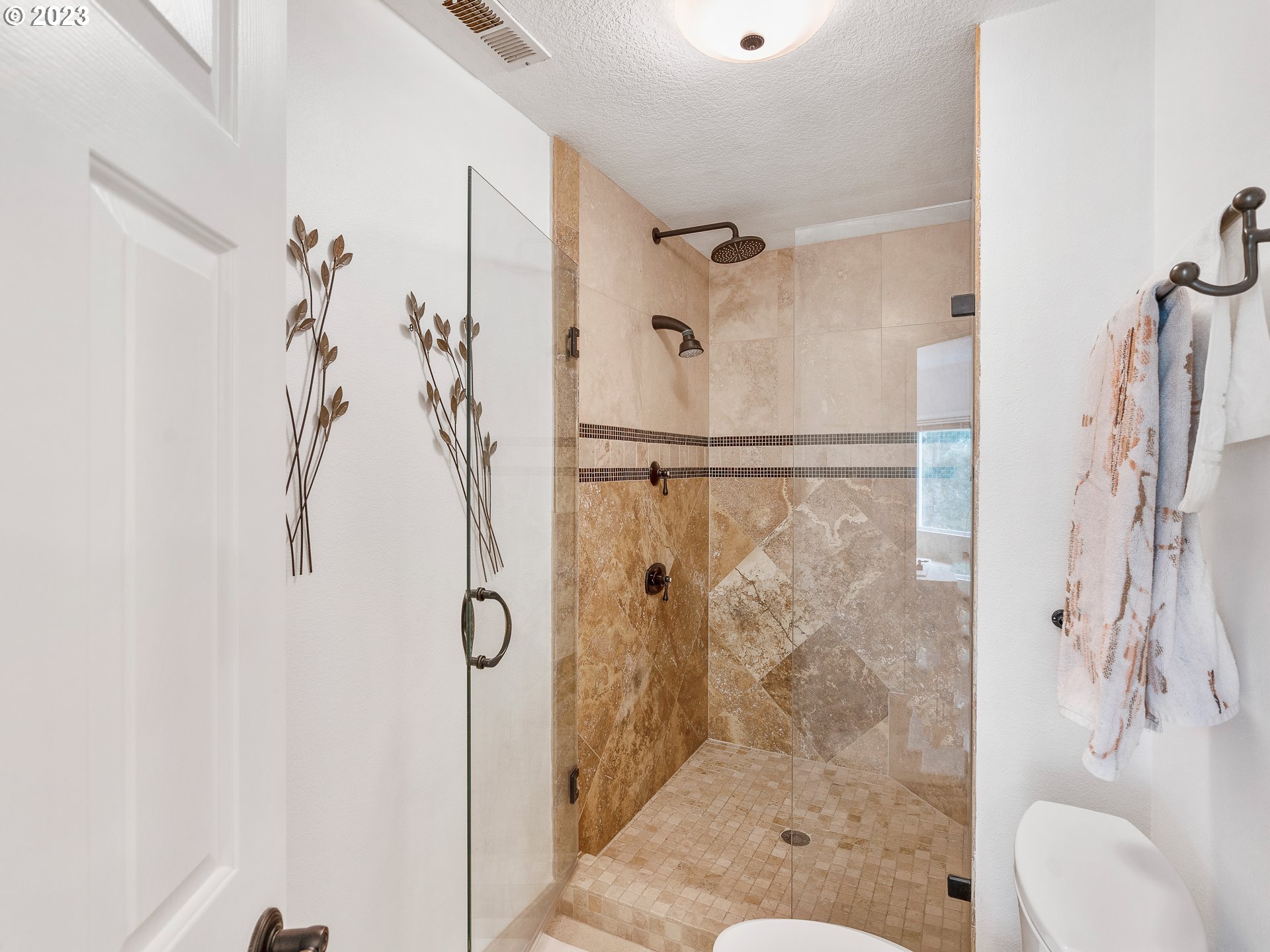 5802 Southwest Kruse Ridge Drive Portland, OR 97219 - Photo 21 of 32 Gallery Image 21