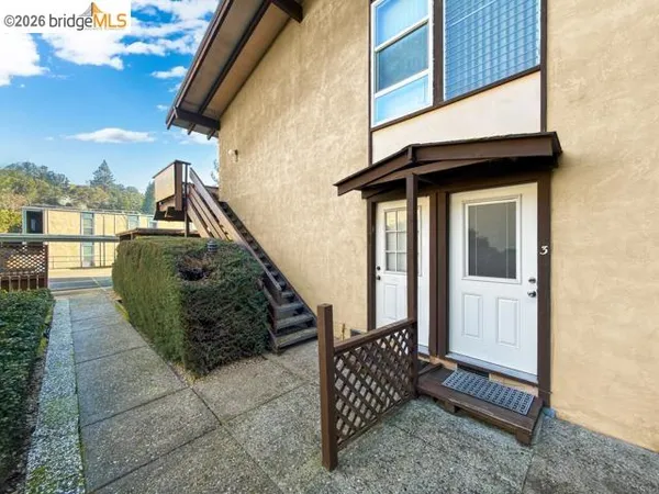 a view of a entryway door of the house