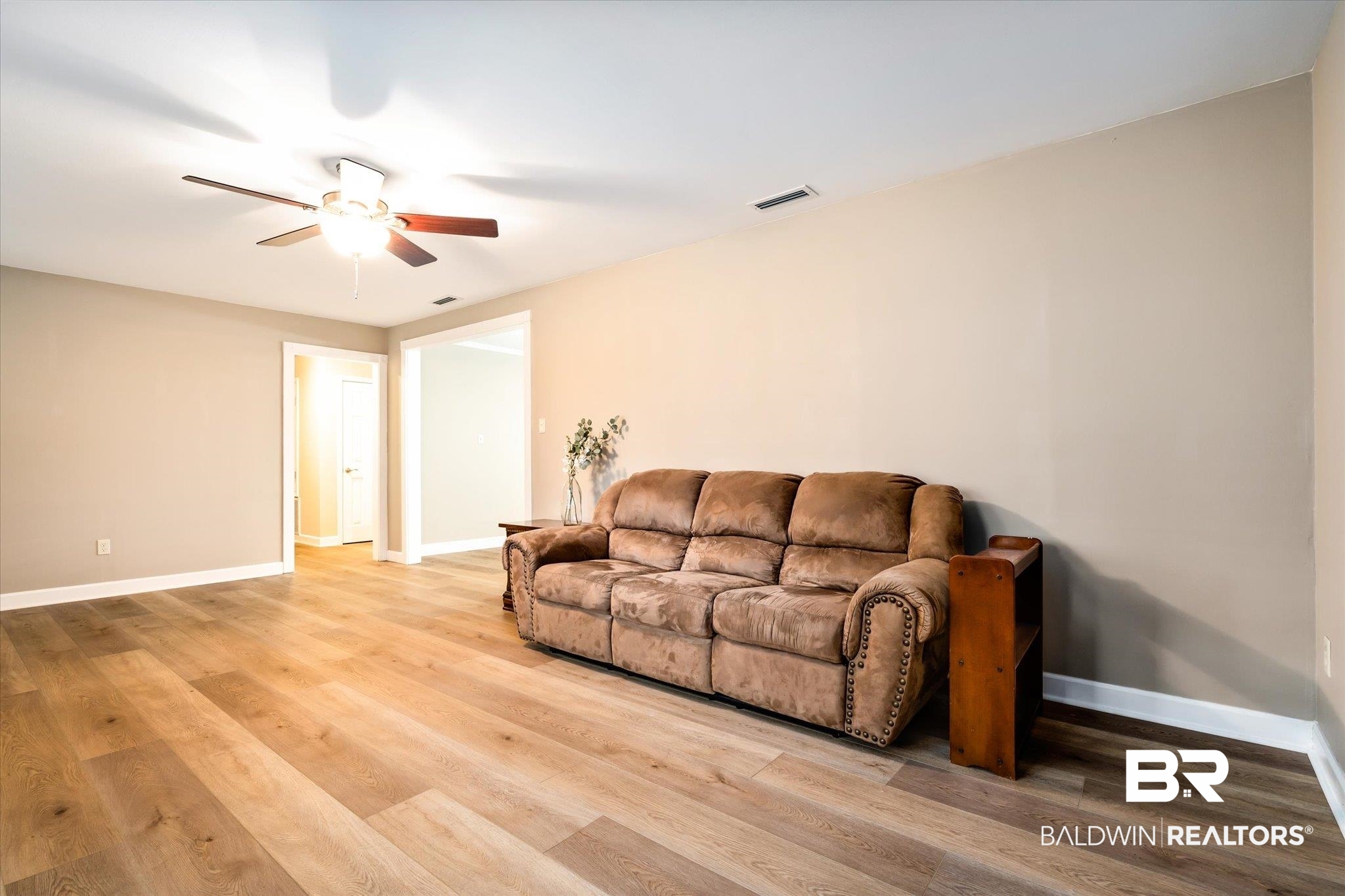 402 Valley Road Mobile, AL 36611 - Photo 4 of 23