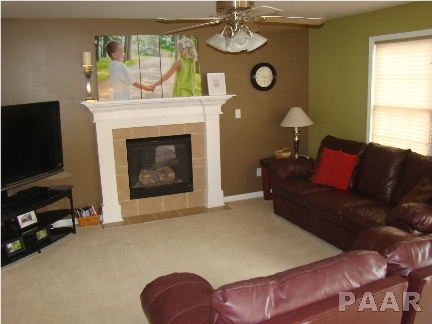 1501 Santa Fe Road Washington, IL 61571 - Photo 8 of 36 Gallery Image 8