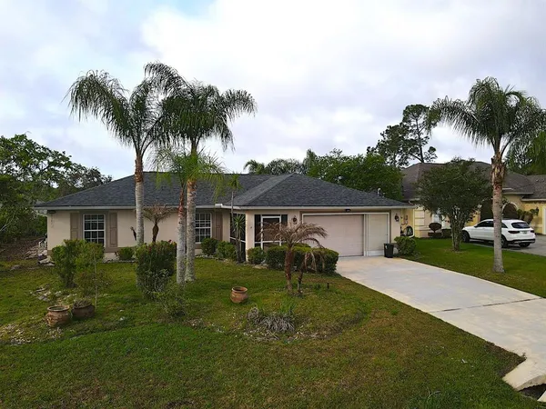 $2,300 | 142 Rolling Sands Drive, Palm Coast, FL 32164