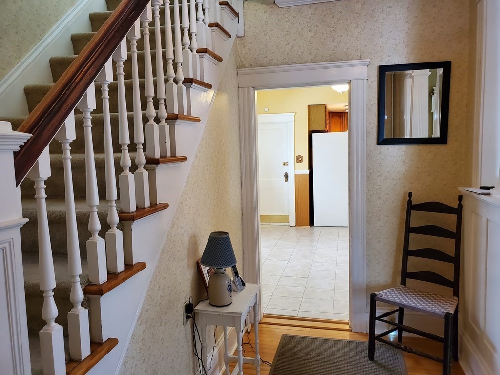 25 Croydon Road Worcester, MA 01606 - Photo 4 of 30 Gallery Image 4