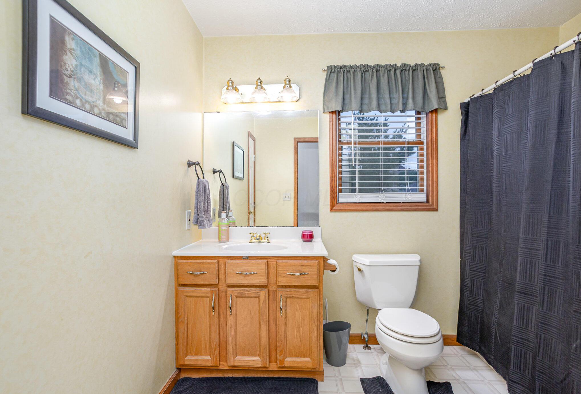 325 Chatham Road Circleville, OH 43113 - Photo 22 of 34 022_8l9a6381-edit_406