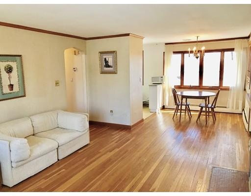 28 Augustus Road Waltham, MA 02452 - Photo 3 of 29 Gallery Image 3