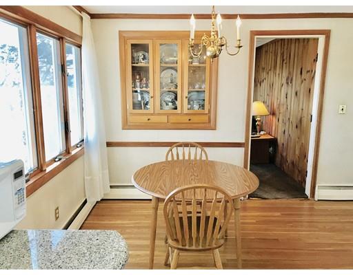 28 Augustus Road Waltham, MA 02452 - Photo 4 of 29 Gallery Image 4