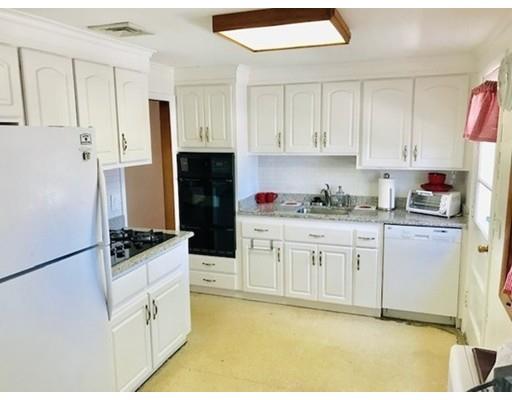 28 Augustus Road Waltham, MA 02452 - Photo 7 of 29 Gallery Image 7