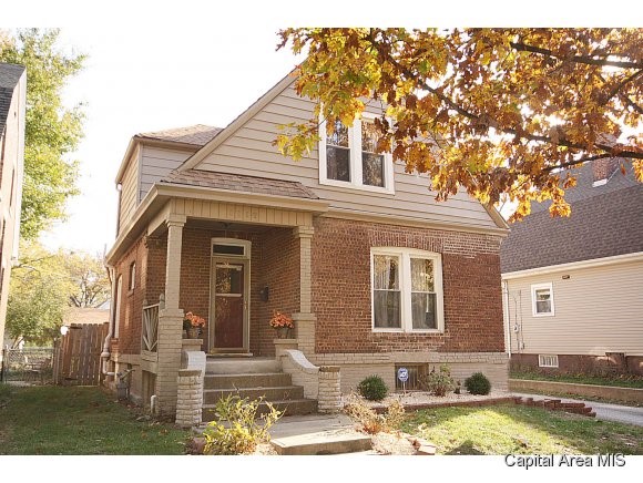 1116 South Walnut Street Springfield, IL 62704 - Photo 1 of 22