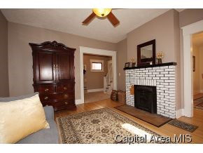 1116 South Walnut Street Springfield, IL 62704 - Photo 4 of 22