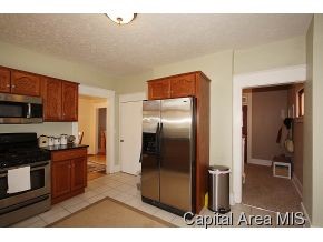 1116 South Walnut Street Springfield, IL 62704 - Photo 8 of 22