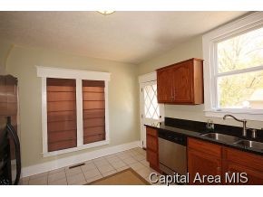 1116 South Walnut Street Springfield, IL 62704 - Photo 9 of 22
