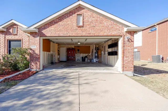 $2,400 | 1408 Millbrook Lane, Wylie, TX 75098