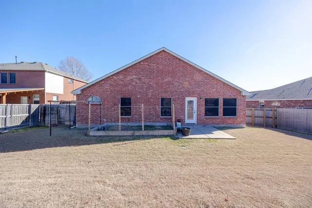 $2,400 | 1408 Millbrook Lane, Wylie, TX 75098