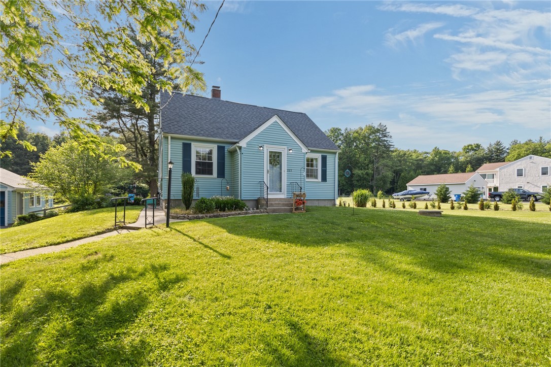 227 Angell Road Lincoln, RI 02865 - Photo 5 of 41