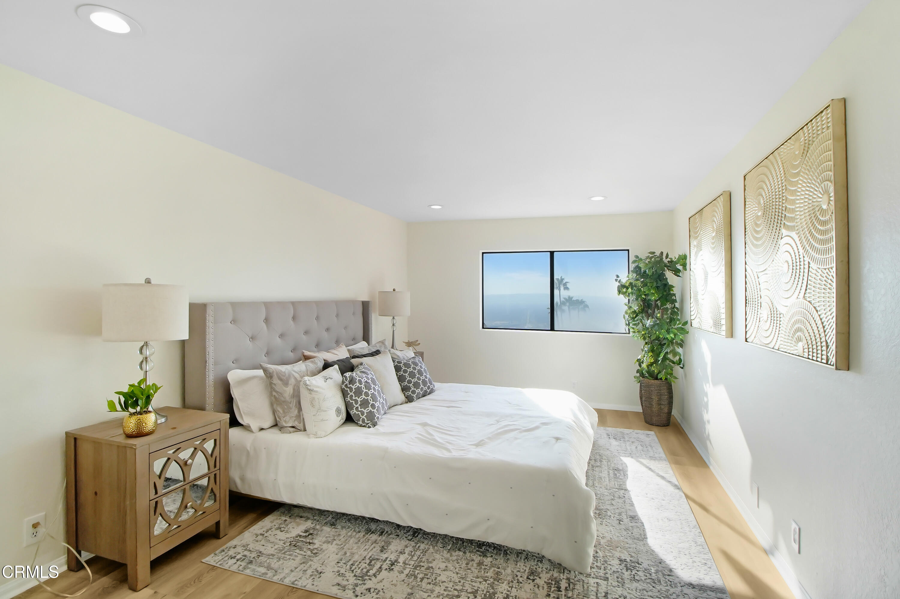 1750 Rudell Road Burbank, CA 91501 - Photo 18 of 35 IMG_2643