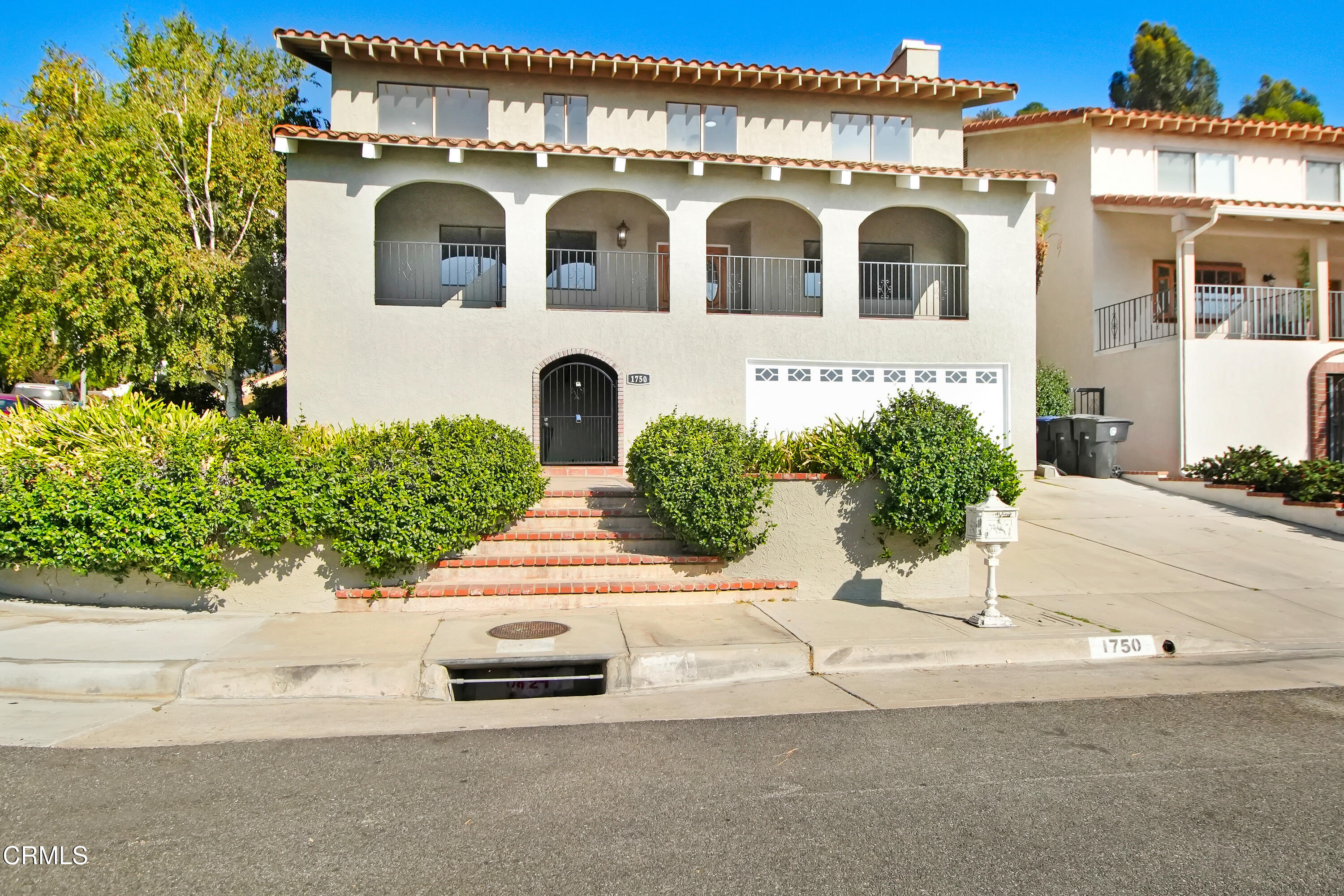 1750 Rudell Road Burbank, CA 91501 - Photo 34 of 35 IMG_2586