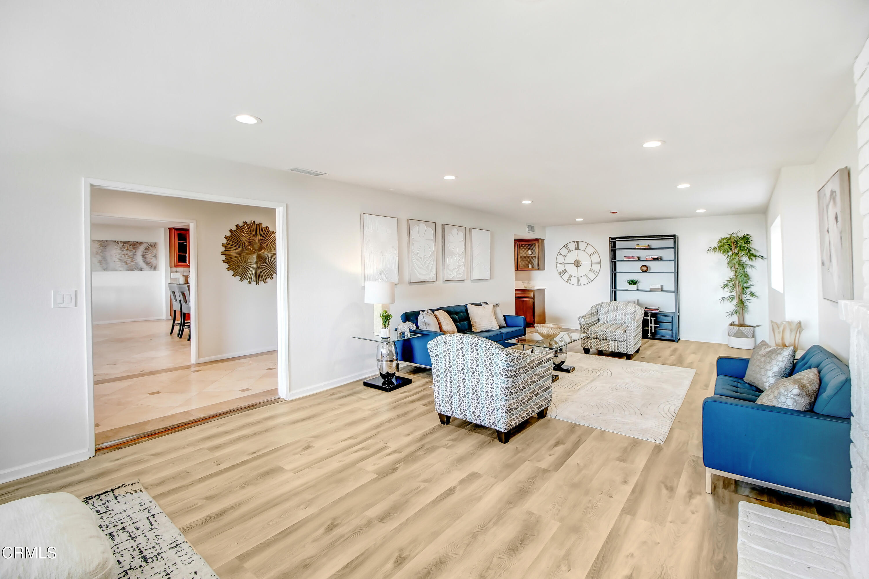 1750 Rudell Road Burbank, CA 91501 - Photo 9 of 35 IMG_2610