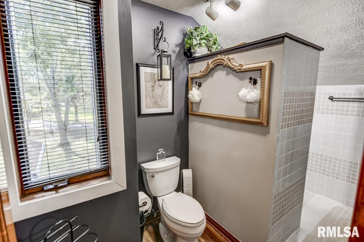 2736 Hilltop Road Springfield, IL 62712 - Photo 29 of 50