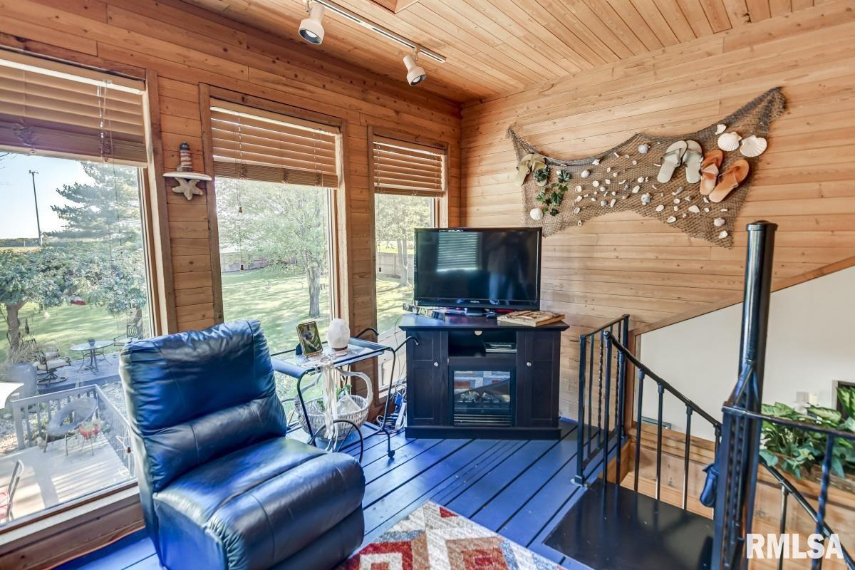 2736 Hilltop Road Springfield, IL 62712 - Photo 41 of 50