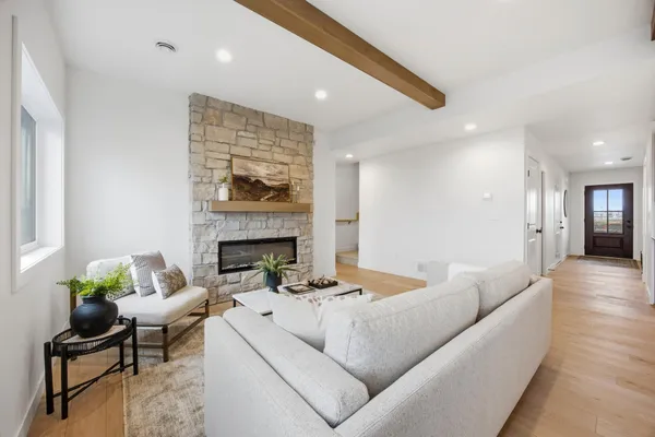 $413,900 | 6284 85th Avenue South, Horace, ND 58047