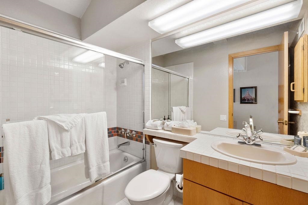 201 Shirley Cyn Road, Unit 309 Olympic Valley, CA 96146 - Photo 13 of 28