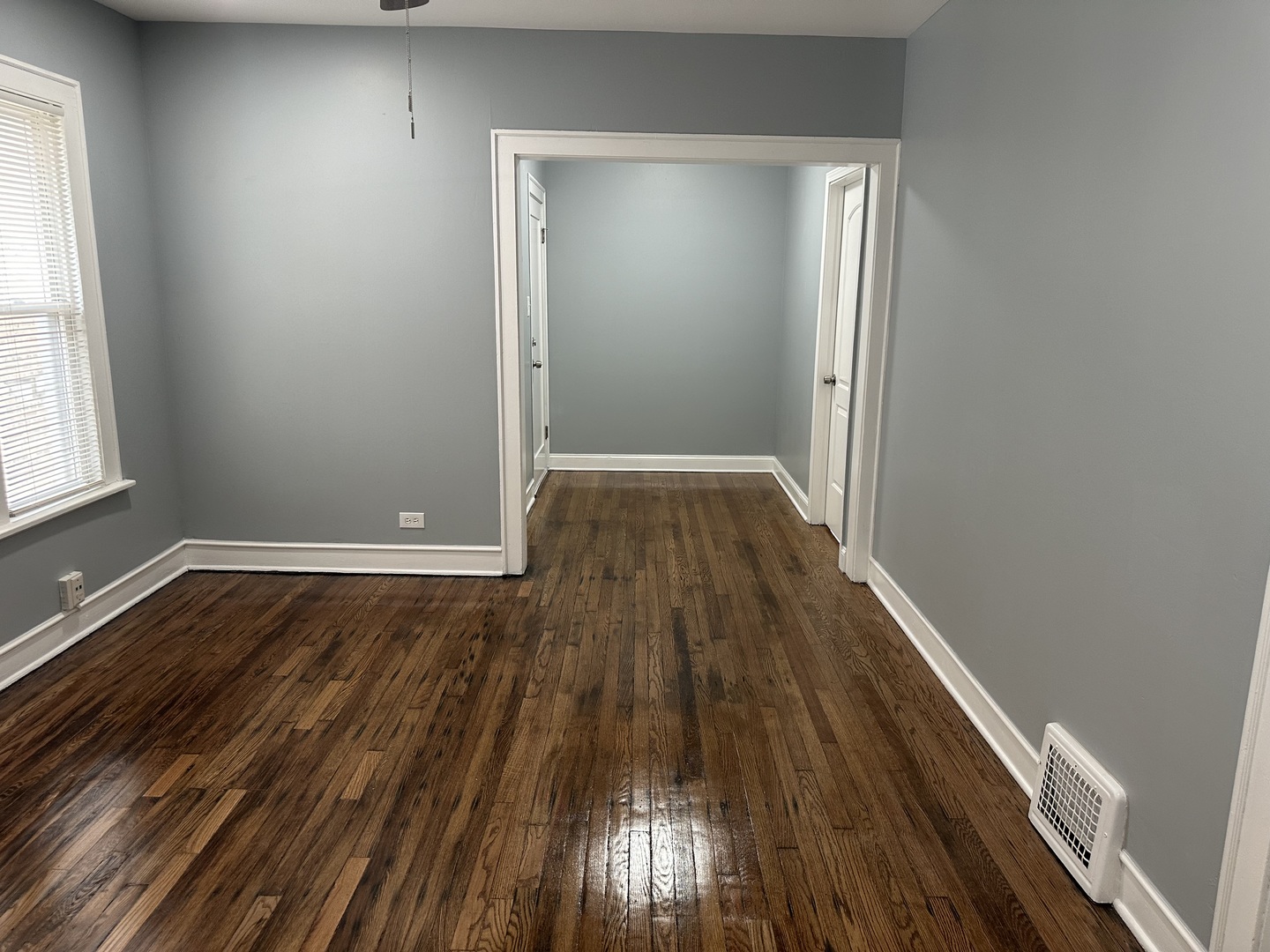 12052 S Lane, Unit 2 Chicago, IL 60628 - Photo 2 of 9