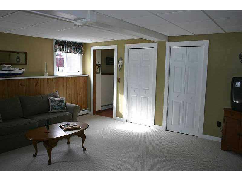 12 Panther Pond Pines Road Raymond, ME 04071 - Photo 23 of 33 Den/Family/Great Room.