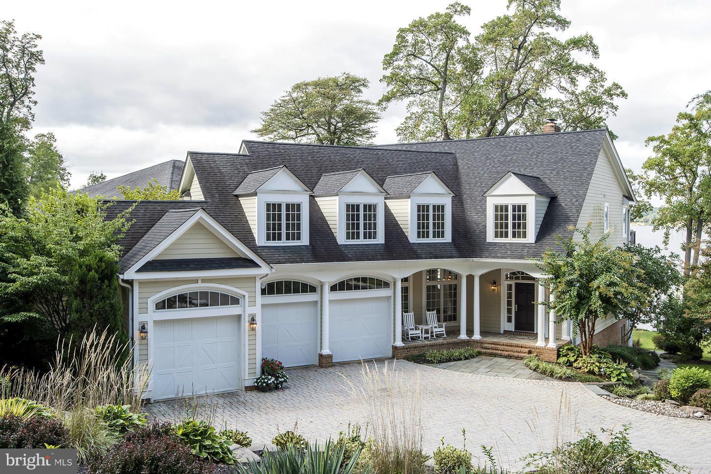 924 Old County Road Severna Park, MD 21146 - Photo 1 of 30 Exterior (Front)