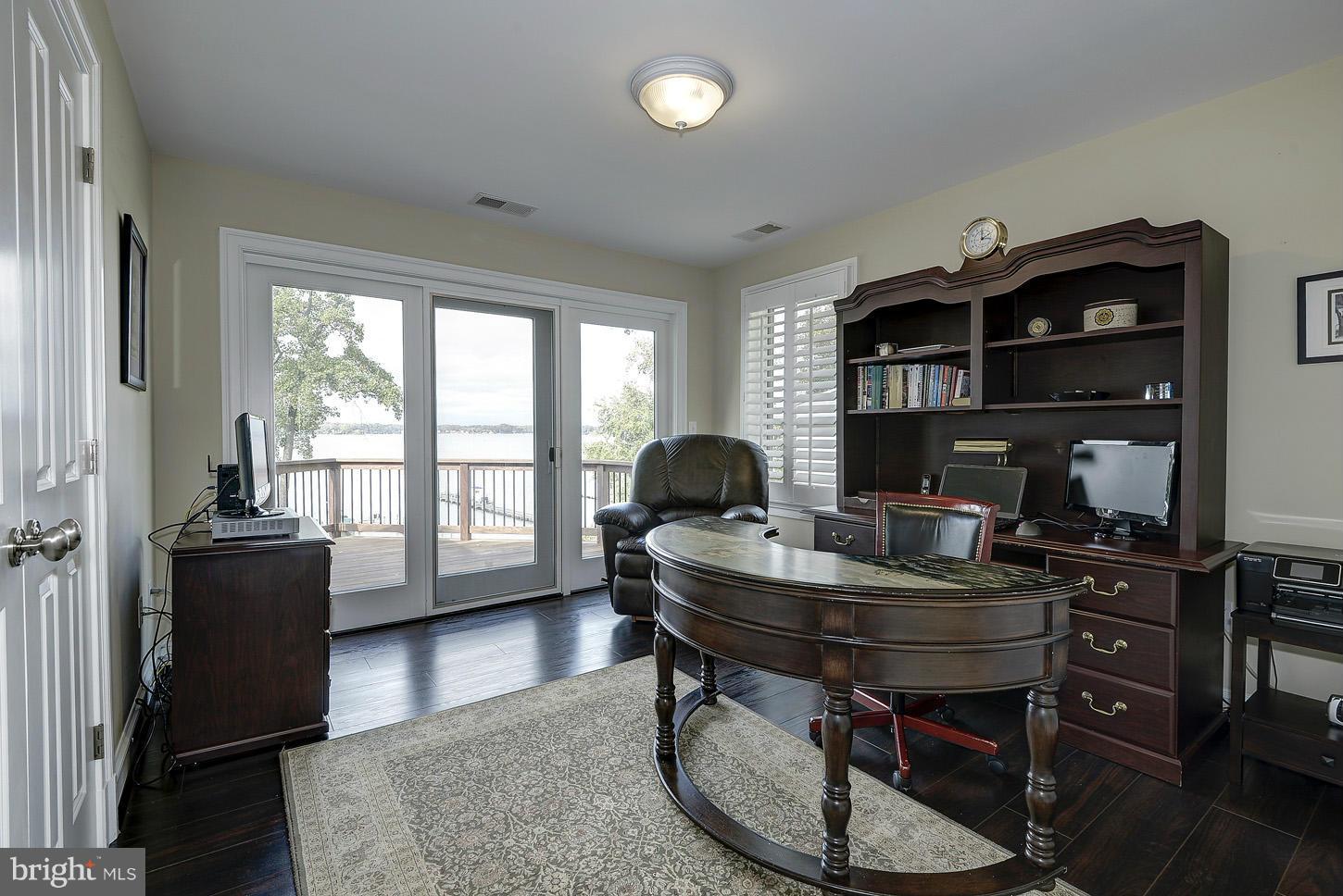 924 Old County Road Severna Park, MD 21146 - Photo 24 of 30 Bedroom