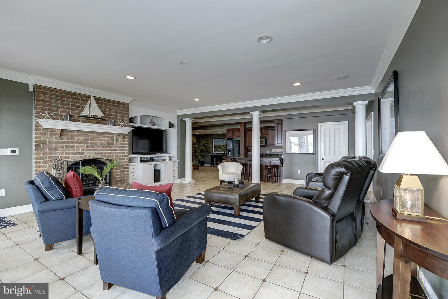 924 Old County Road Severna Park, MD 21146 - Photo 27 of 30 Family Room