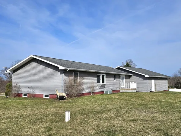 $249,900 | 1001 Rierson Road, Bronson, MI 49028