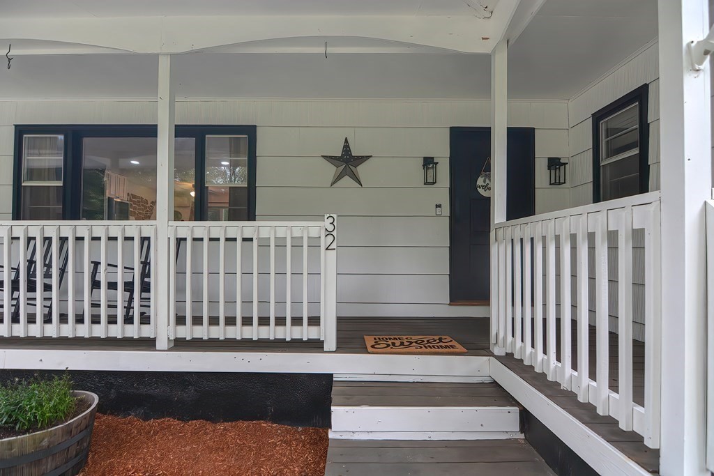 32 Colonial Road Sutton, MA 01590 - Photo 3 of 42 Gallery Image 3