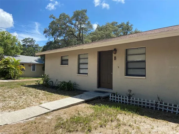 $1,250 | 301 Woodrow Avenue, Unit B, Largo, FL 33770